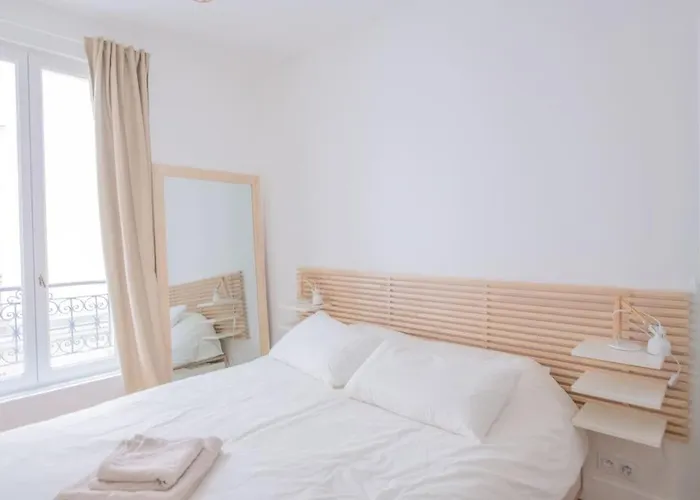 We Parisian The Latin Quarter Cozy Home